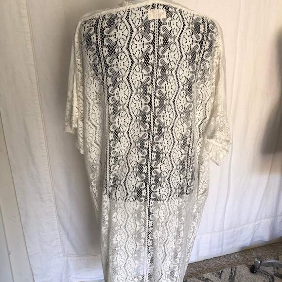 Kahiko Roots of Hawaii cream lace cover up with fringe size L - Picture 3 of 6